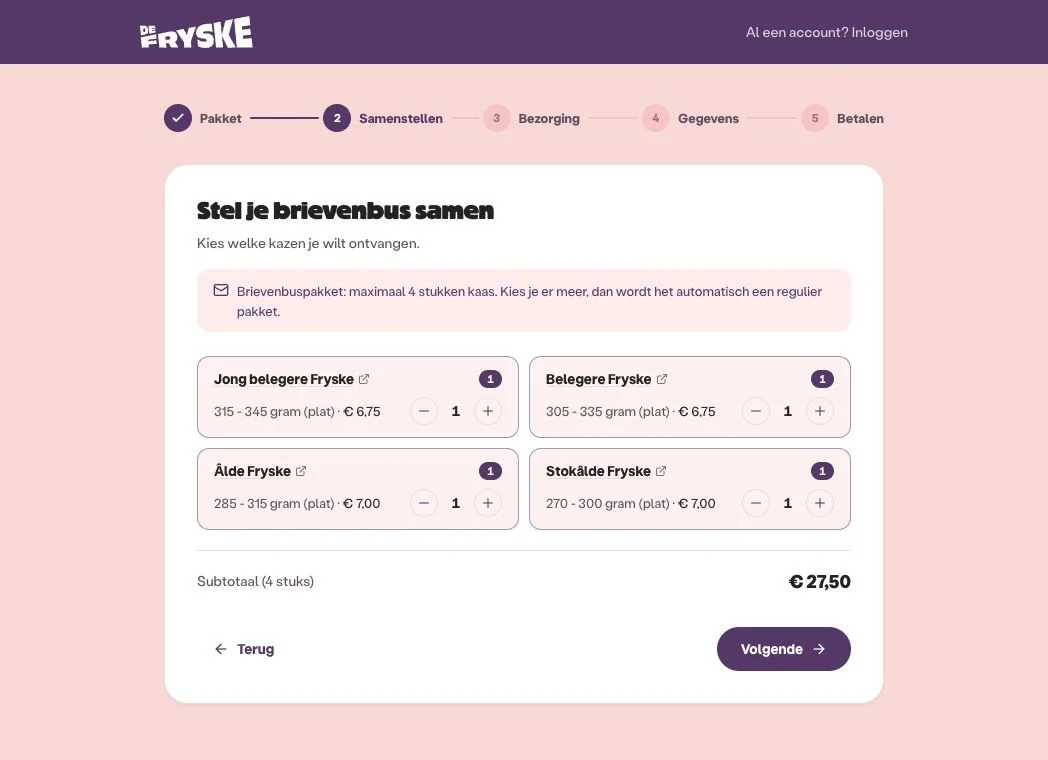 Bestelomgeving van De Fryske: een brievenbuspakket samenstellen met vier soorten kaas en een zichtbaar subtotaal.